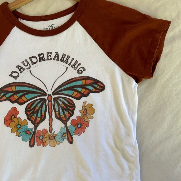 Hollister “Daydreaming” Crop Top - Picture 4 of 5